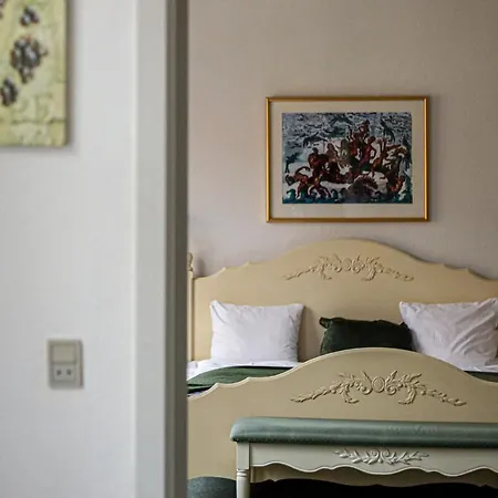 Hotel Aero 3*