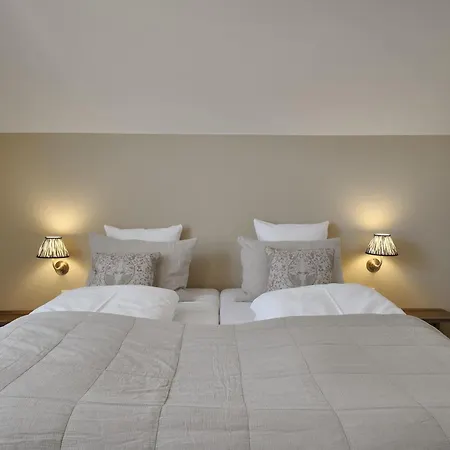 Aero Hotel 3*