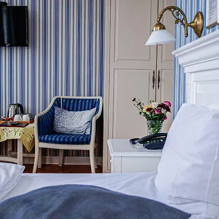 Aero Hotel 3*